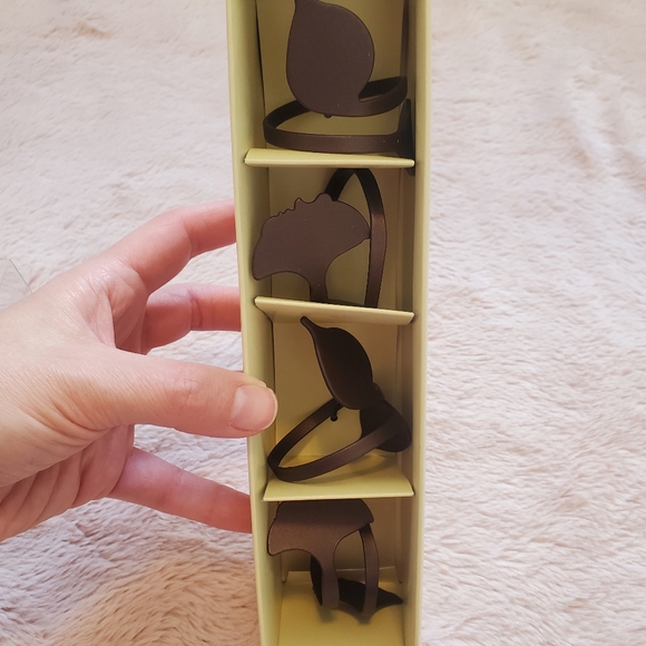 Tag Metal Antique Finish Fall Harvest Napkin Rings - Picture 4 of 4